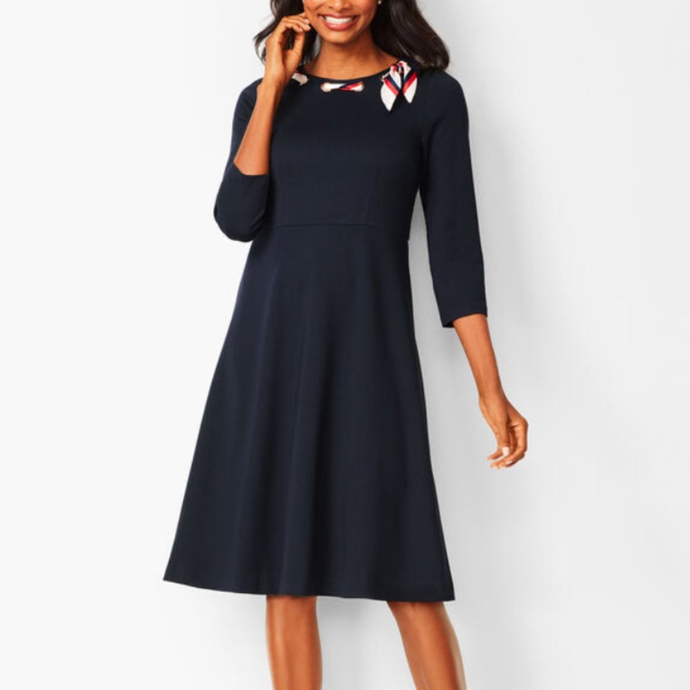 Talbots Ponte Fit & Flare Ponte Knee Length Three-Quarter Sleeves Black Size 4